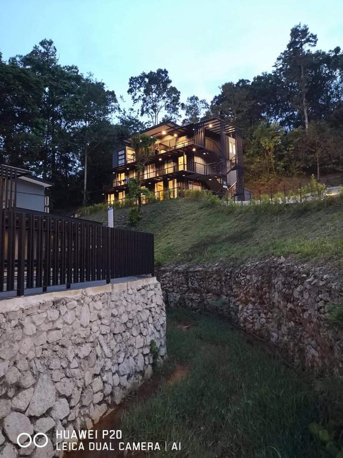 Casa Hill Resort Сунгай-Лембинг Экстерьер фото